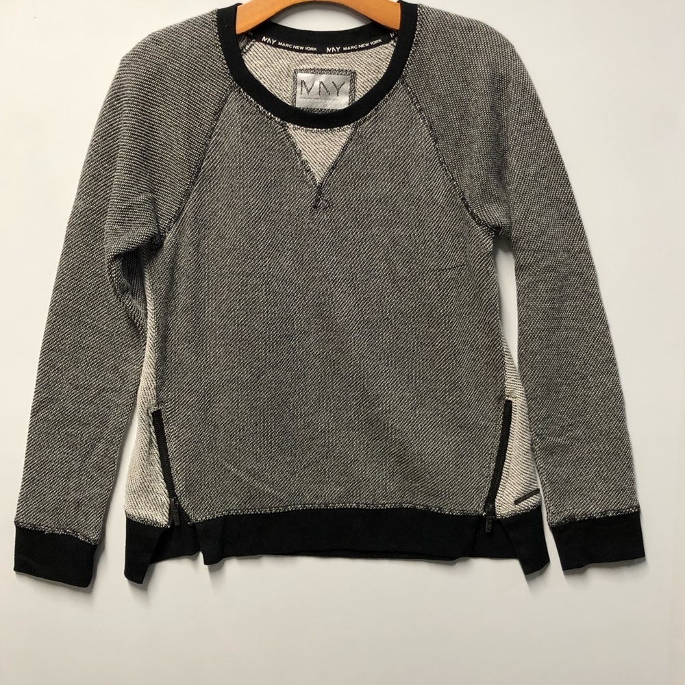 Andrew Marc  Round neck sweater size S